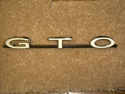 1967 pontiac gto grill emblem 67