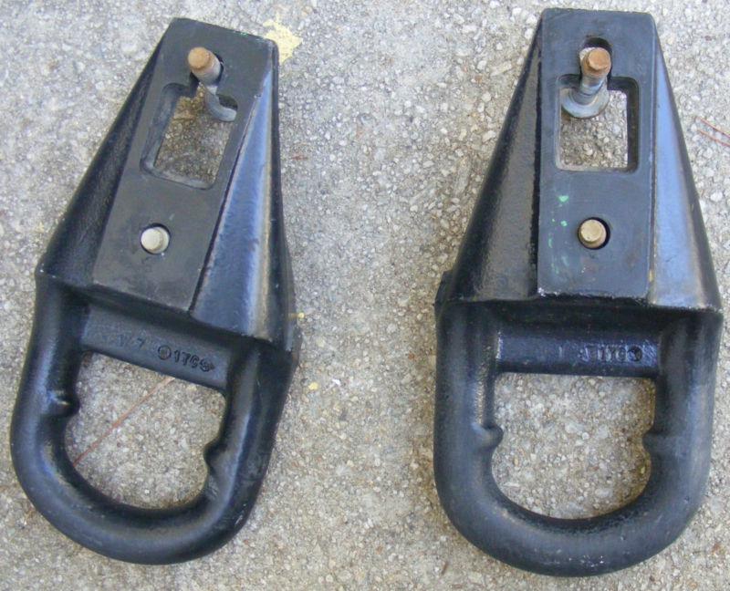 Sell TOW HOOKS Ford Lincoln Expedition Navigator F150 F250 97 98 99 01