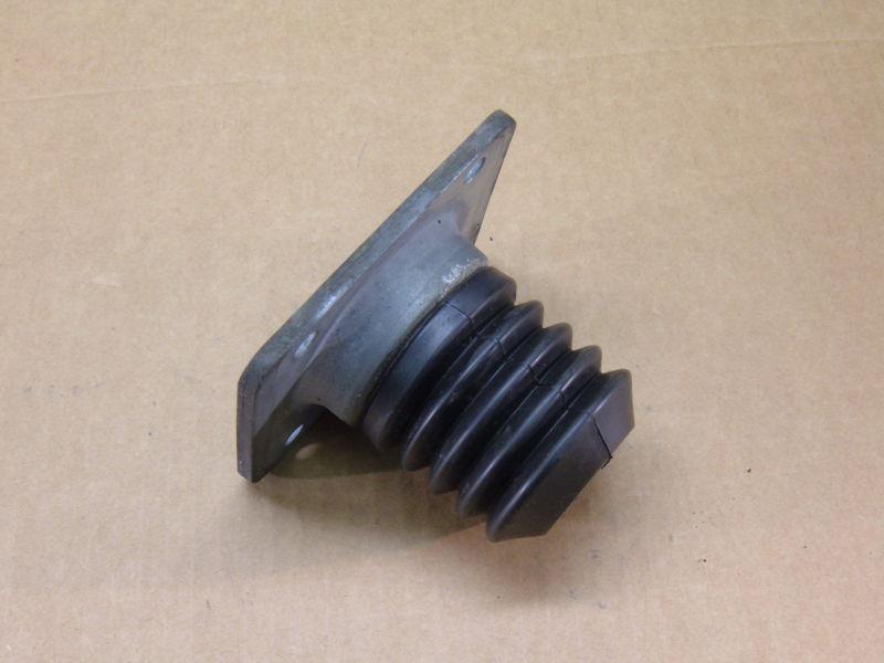 Mercedes w116 brake booster cap gasket mount seal backing plate