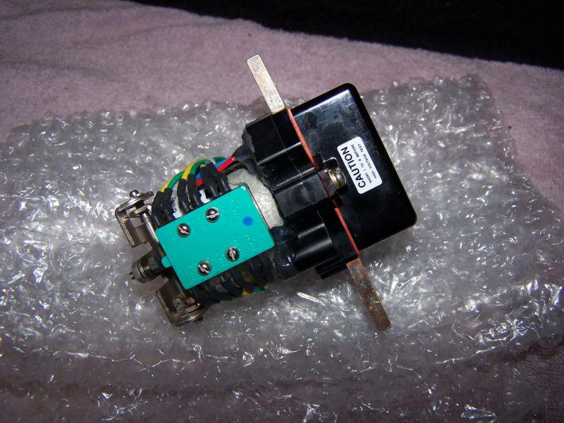 Eaton aerospace   new surplus in box   sm400d117