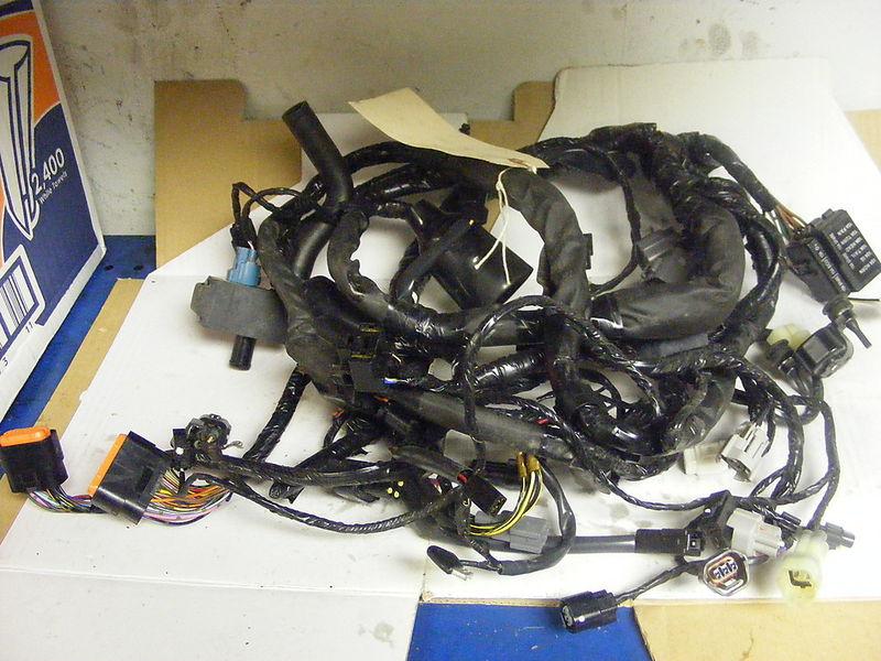 09 kawasaki ex650c wire harness  890 miles