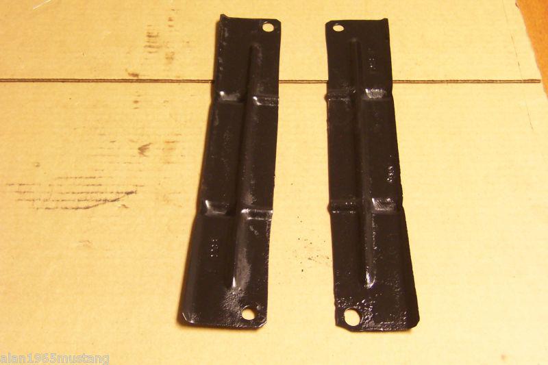 (j) used oem 1967 1968 ford mustang radiator side deflectors (pair)