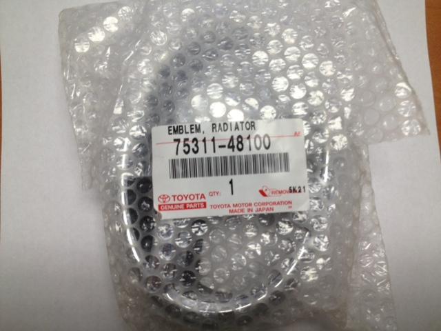 Lexus rx400h 06-08 new oem front grille emblem 75311-48100
