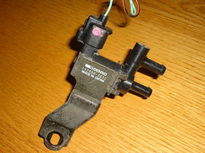 Sell 92 to 96 Toyota T100 Camry Vacuum Switch Valve 1920003032