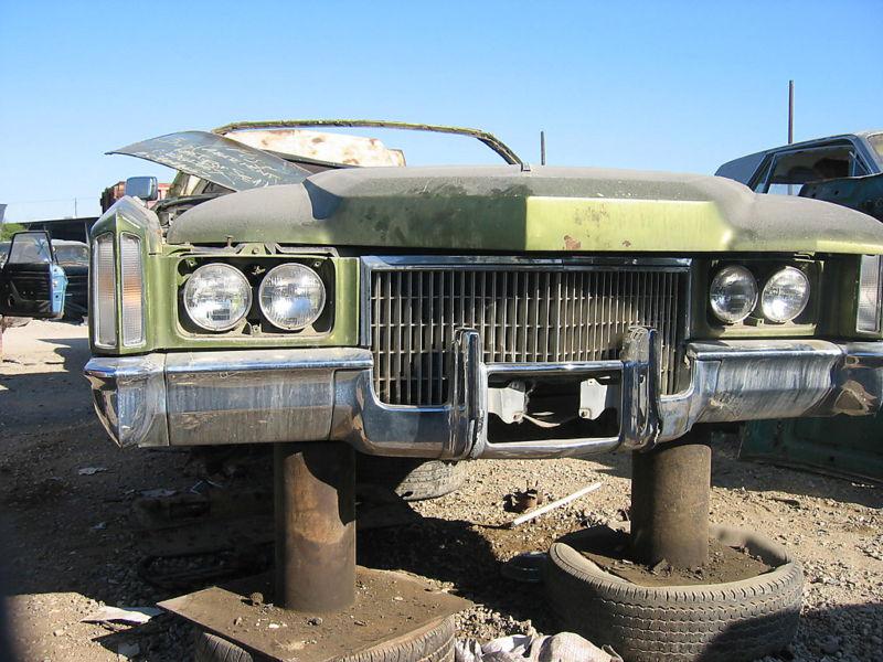 1971-1973 cadillac dash, radio,speaker grille,a/c vents,brown,grill.dash top