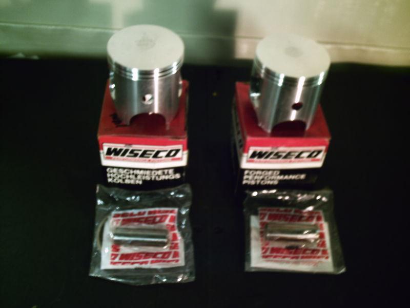 #1109  yamaha pistons