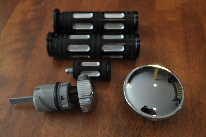 Purchase Harley Davidson Motorcycle Edge Cut Hand Grips package in