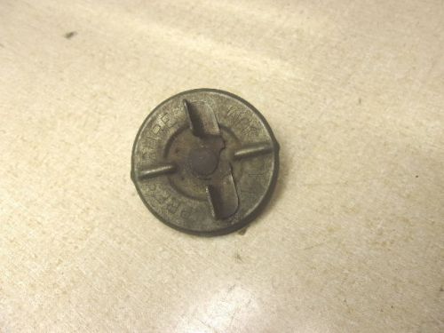 Used old style gates vacuum pressure cap 31736 free shipping