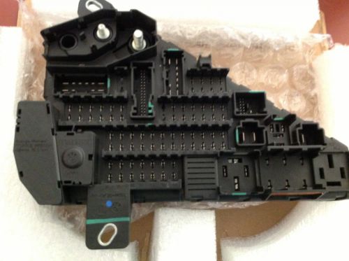 Bmw oem power distribution box, rear 61146906588, 61 14 6 906 588