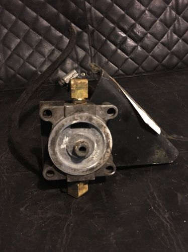 Fuel filter housing w/ bracket cat c15 t510