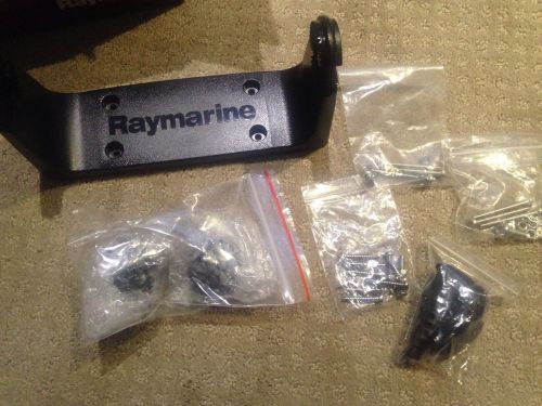 Raymarine trunnion mounting bracket and extras for ray70 vhf