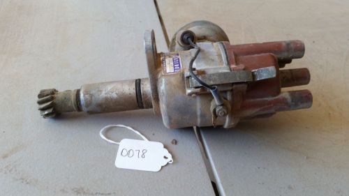 Subaru four cylinder distributor. item 00078