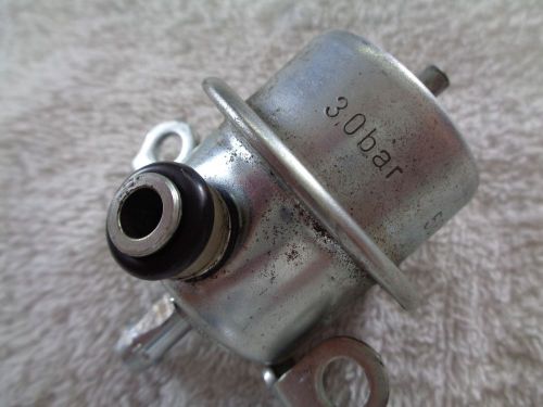 Volvo vintage fuel pressurer regulator