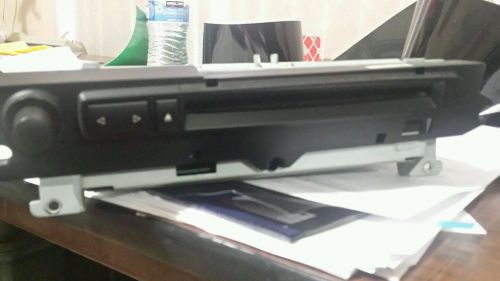 Bmw hi-fi logic 7 cd player