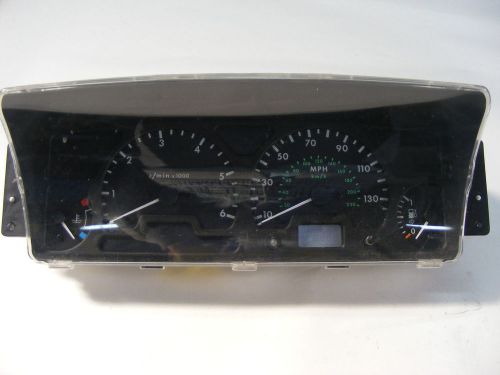 99 - 02 land rover discovery ll instrument cluster speedometer w/ tach