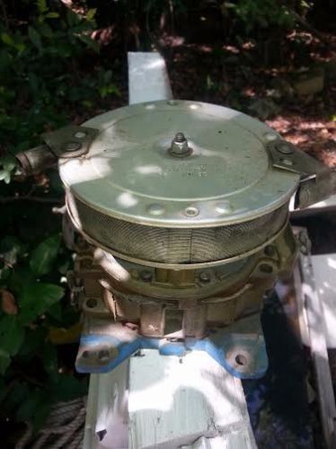 Marine spark arrestor for rochester quadrajet carburetor