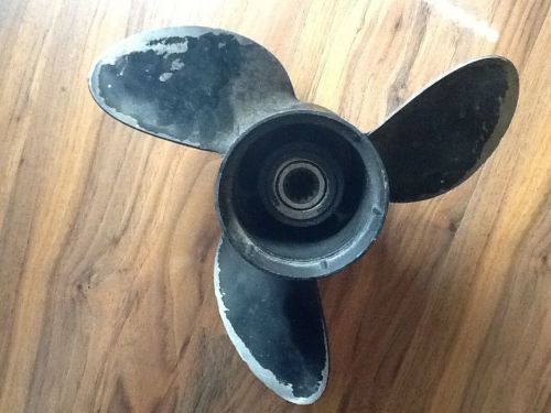 Used painted stainless steel propeller 389512 johnson evinrude 12 3/4 x 21