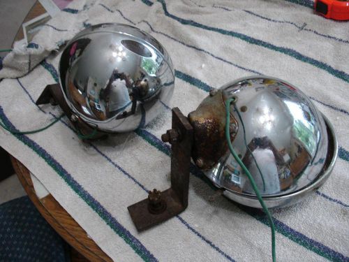 Couple sealed beam fog lights