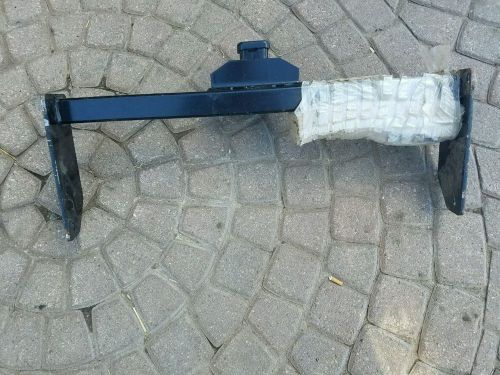 Draw-tite 75556 max frame class iii 2&#034; square receiver hitch.