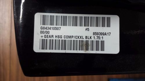 New oem mercury marine 3.0l optimax gearcase gear housing case 859399a17 left