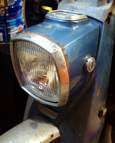 1968 honda dream 305 headlight and speedometer assembly