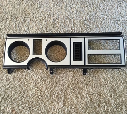 83 84 85 86 87 88 ford ranger bronco ii instrument dash bezel trim silver oem