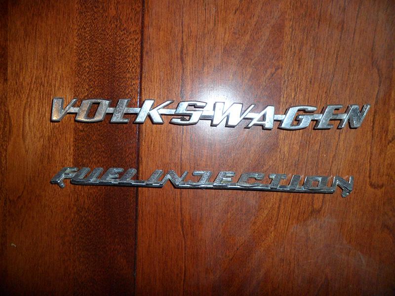 Classic vw volkswagen fuel injection & volkswagen emblems logos *rare* original 