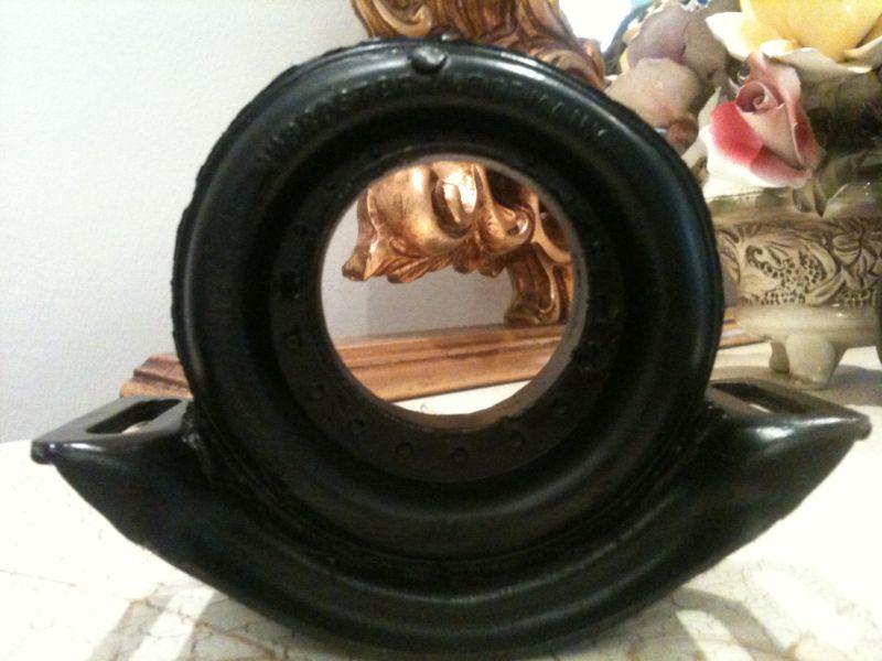  mercedes rubber boot bearing 280s,230,280,250c,280c,220d,300d,240d