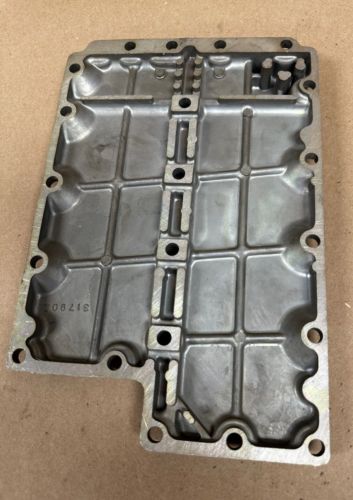 New OEM Johnson & Evinrude 85/90/100/115/135 HP Outboard Exhaust Plate # 317902, US $39.99, image 4