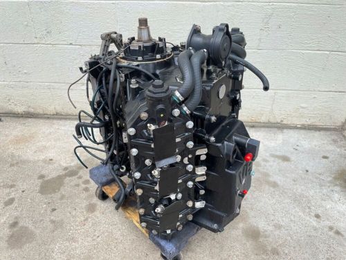 2006 Evinrude 225 HP 2 Stroke Outboard Powerhead 5005909 OEM, US $1,425.95, image 4