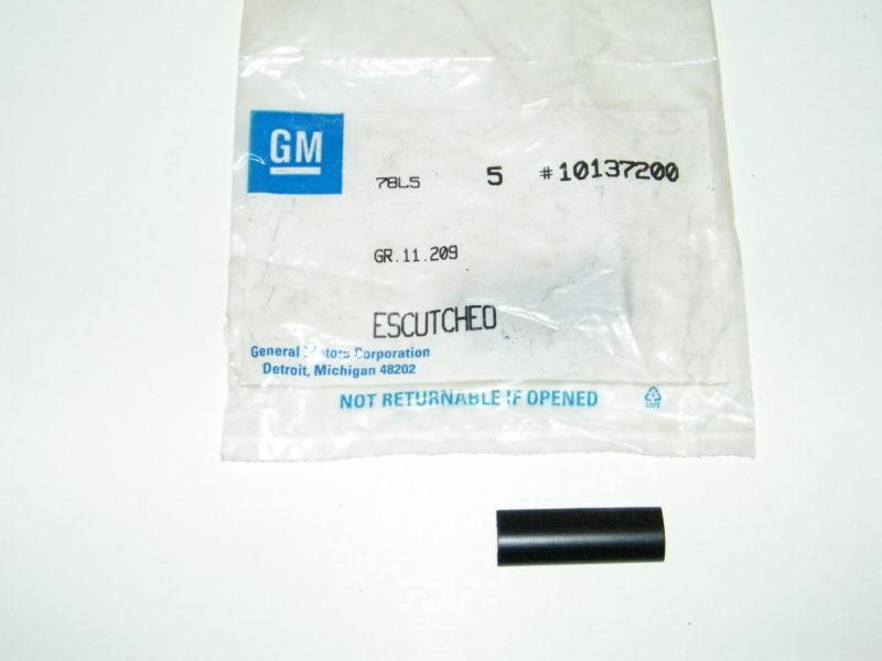 Rear window escutcheon 89 94 century ciera cutlass cruiser 90 91 6000 10137200