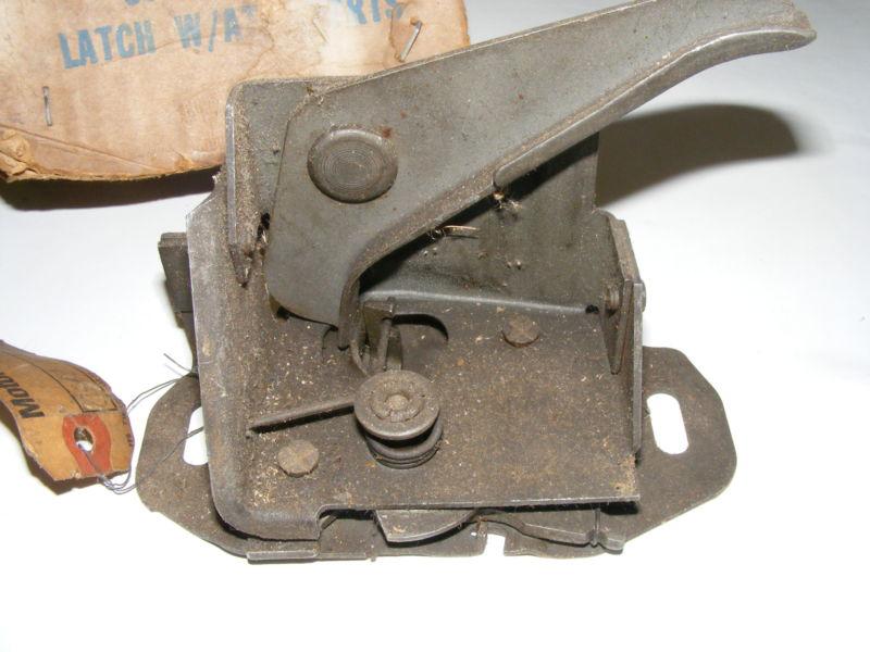 1969 FORD FULLSIZE HOOD LATCH