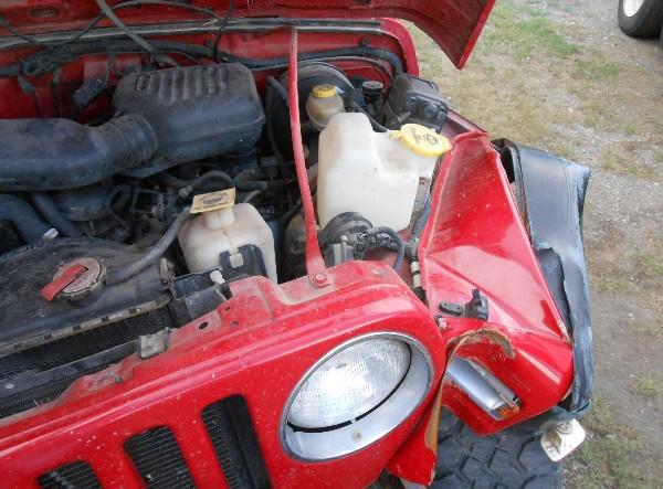 1998 JEEP SPORT WRECKED ON LEFT FRONT FENDER -- ENGINE RUNS PARTS JEEP, US $3,500.00, image 9