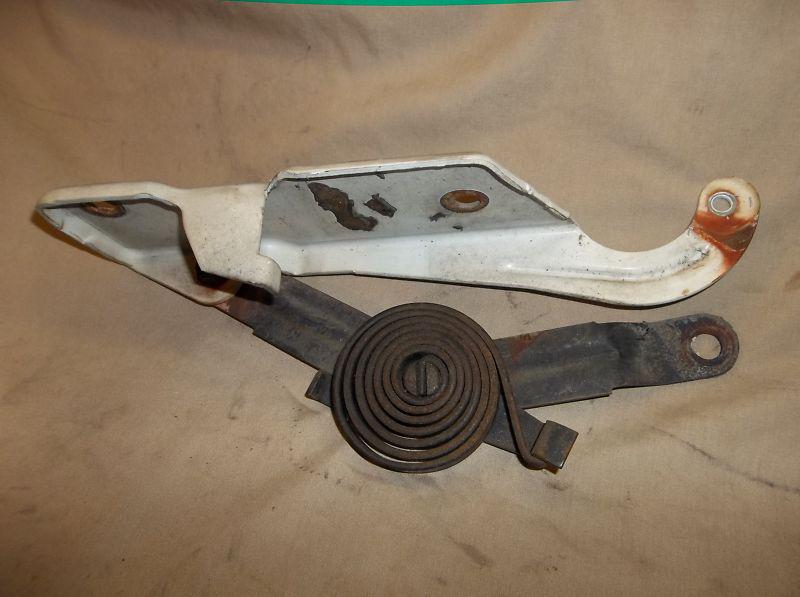 88 89 90 91 92 93 94 95 96 97 98 Chevy GMC Silverado 1500 truck right hood hinge, US $9.95, image 2