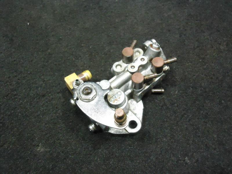 #6g5-w1320-00-00 oil injection pump 1984-89 150/175/200hp yamaha outboard ~537~