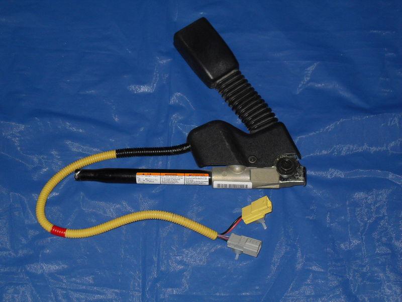 03-06 acura rsx seat belt buckle rh right side passenger black oem