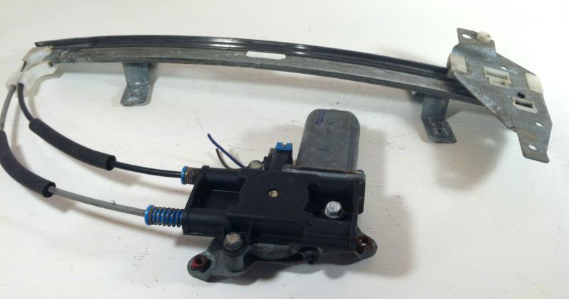 2000 Pontiac Grand Prix Driver Front Door Window Regulator w/ Motor, US $60.00, image 2