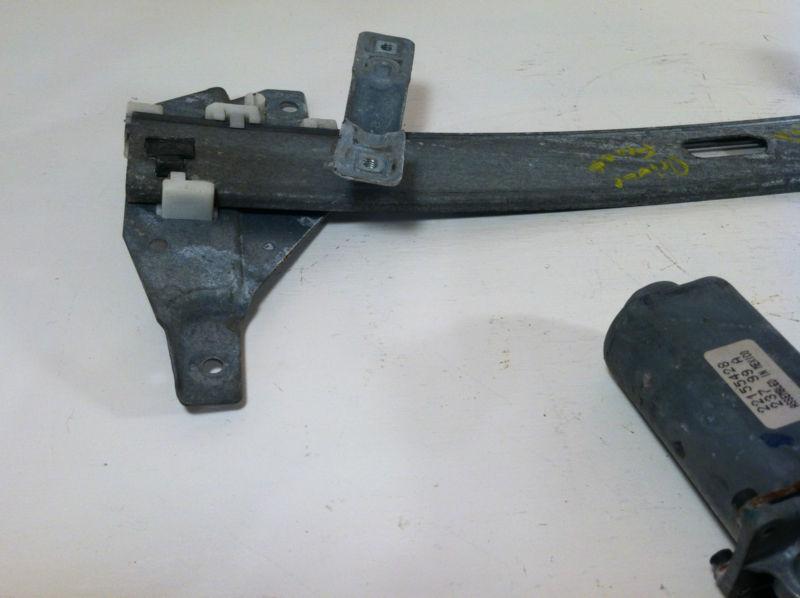 2000 Pontiac Grand Prix Driver Front Door Window Regulator w/ Motor, US $60.00, image 6