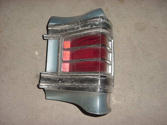 1967 chevrolet chevelle tailight hausing right - passenger side.