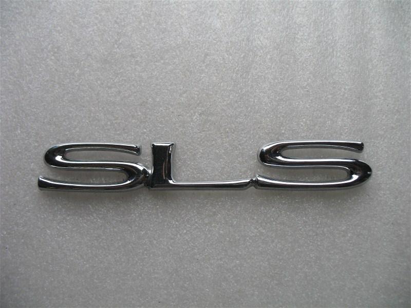 1999 cadillac seville sls rear trunk chrome emblem 98 99 00 01 02 03 04