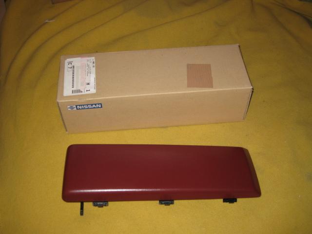 Datsun 280zx floor console arm rest lid red nos rare!!!!!!!!
