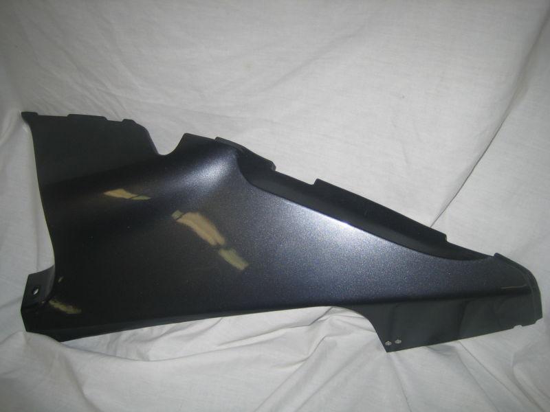 Lower cowl right side for a 1993 honda cbr1000f 