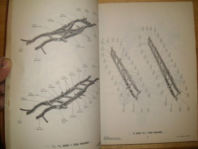 Purchase 1960 CHEVROLET TRUCK PARTS CATALOG / ORIGINAL BOOK in Benton