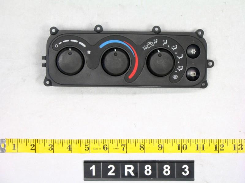 Find 06 Infiniti M35 Temperature climate control AC heat unit panel