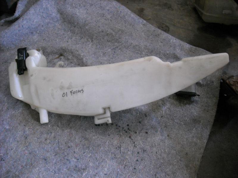 Purchase 00 01 02 03 04 Ford Focus Windshield Washer Reservoir in