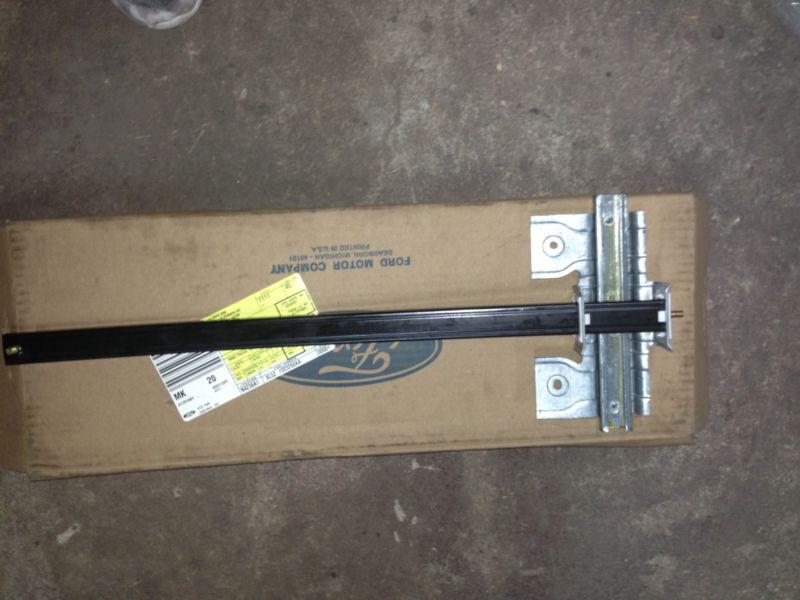 New oem ford center window lift bracket right xl5z-1023288-aa ranger 99-2011