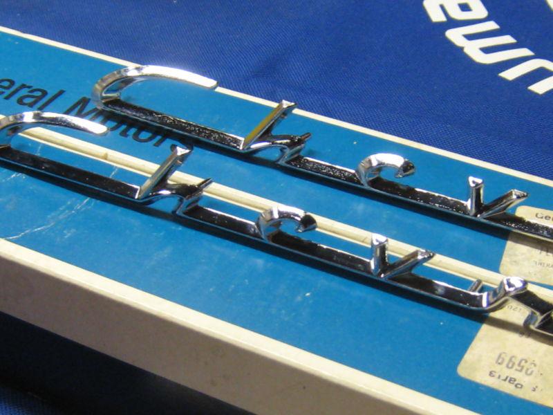 1955 1956 Chevrolet 150 210 Fender / Quarter Script Emblems NOS GM #3759599, US $65.00, image 3