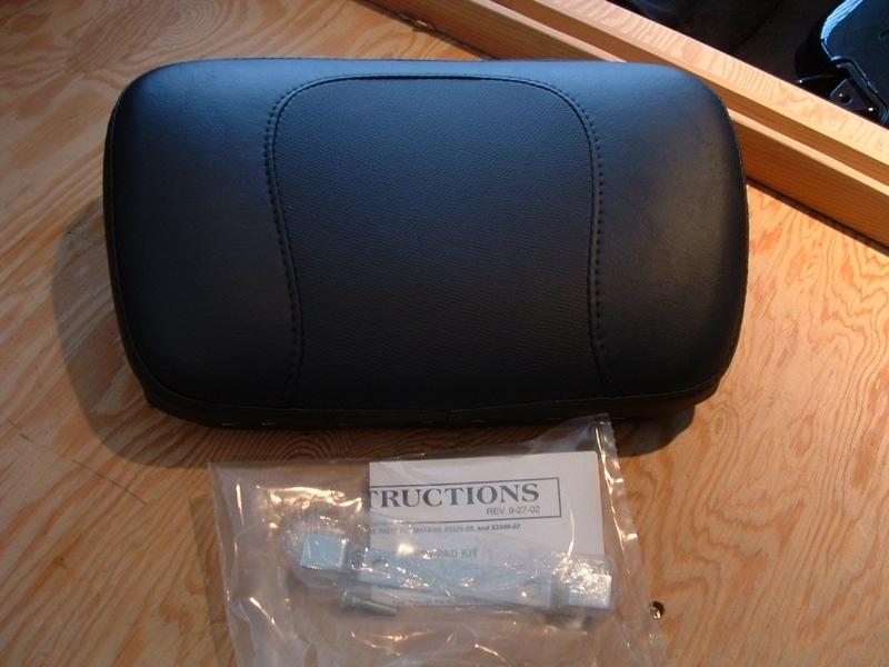 Harley softail 100th flstf backrest pad new 52343-03 