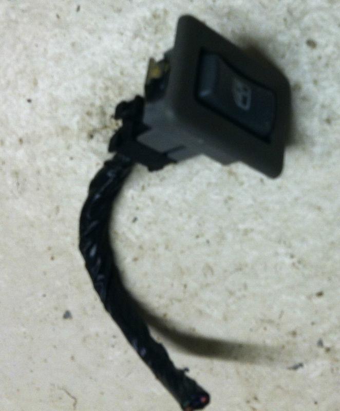 Purchase 1996 GMC JIMMY REAR DRIVERS SIDE POWER WINDOW SWITCH in Canton
