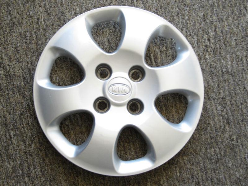 Buy Factory kia hubcap, fits on Spectra years 2004 2009 car. in Salt
